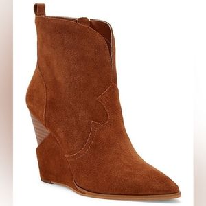 NEW JESSICA SIMPSON  HILRIE WEDGE BOOTIE